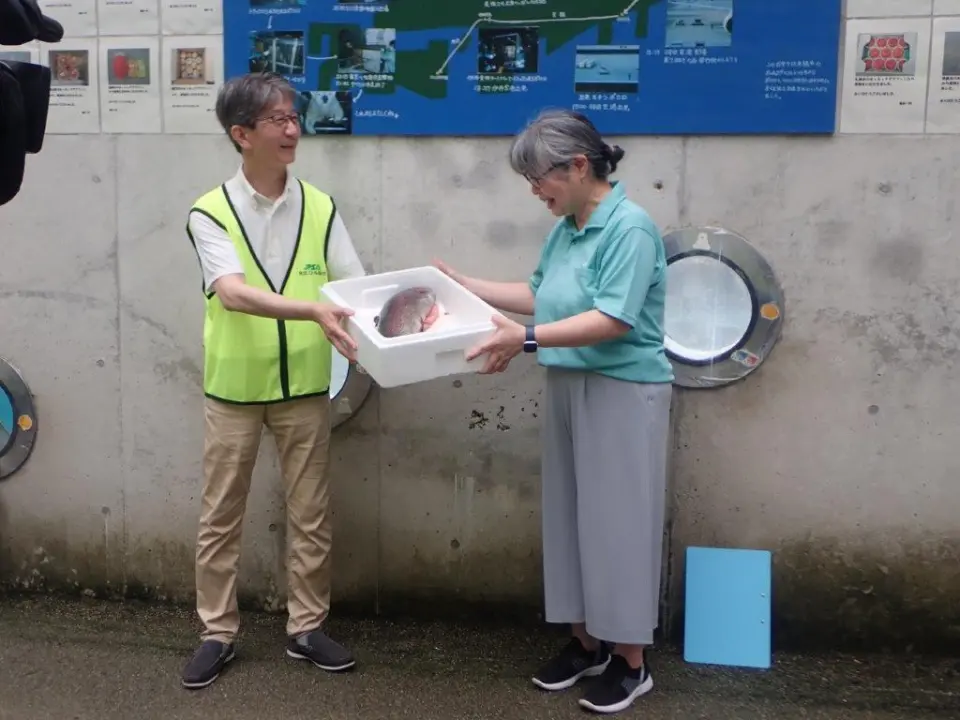 贈呈式の様子